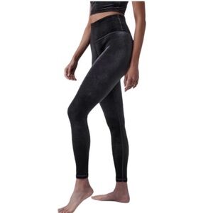 Athleta Elation Velvet tight size M black